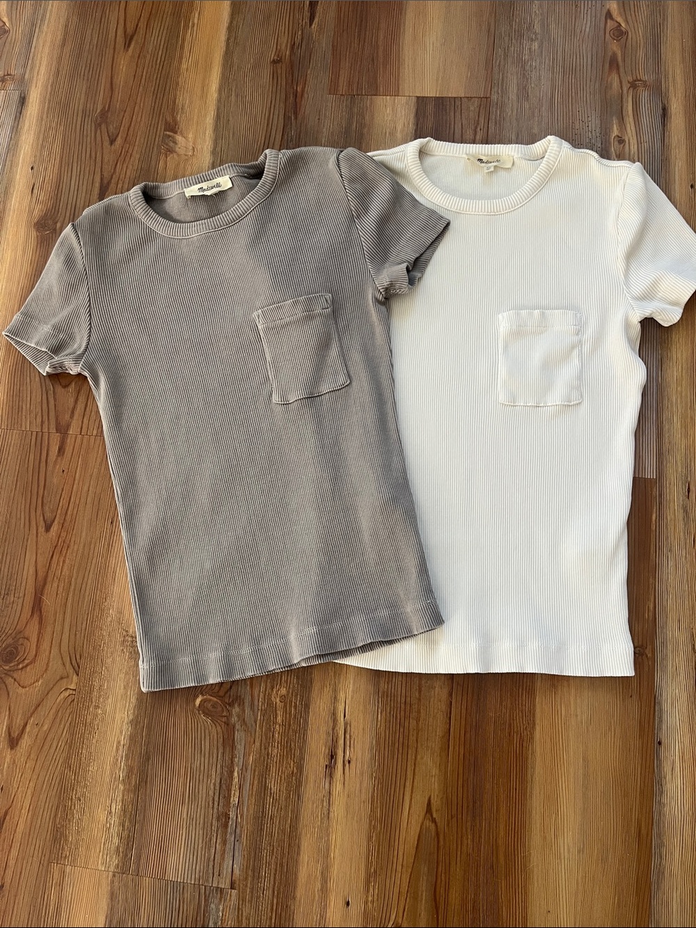 Madewell Womens Garment Dyed Short-Sleeve Ribbed Pocket Tees in White and Taupe